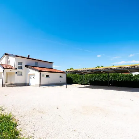 Holiday home Maria By Interhome Donji Prolozac